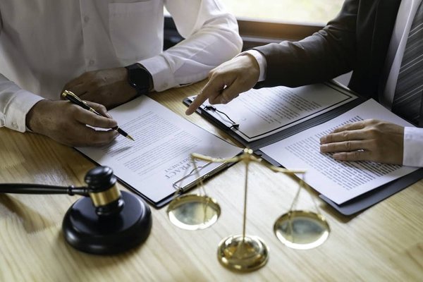 Comment rédiger les statuts d'une SARL de manière efficace ?